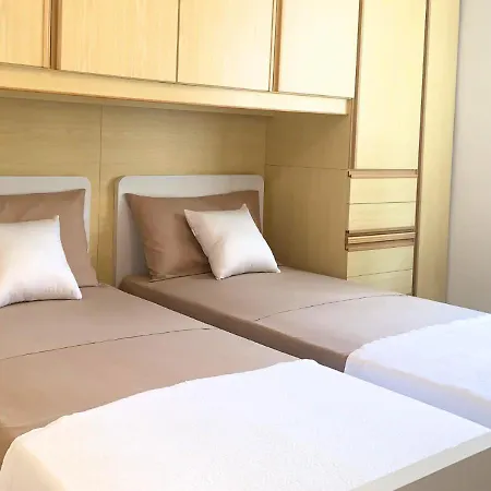 Wifi & Free Park Bgy Airport 20 Min Apartment